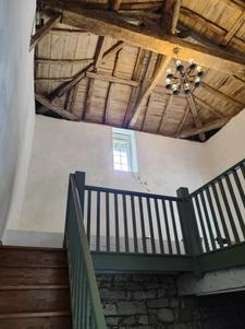 Charmante maison de village en pierre   volumes, cachet et v