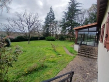 Coup de coeur   Maison de plain-pied  au calme avec + 4000 m2