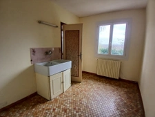 Coup de coeur   Maison de plain-pied  au calme avec + 4000 m2