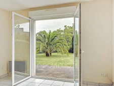 Maison 3 chambres, garage, très beau jardin arboré