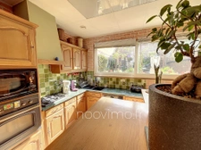 Hyper-centre cancale : Maison atypique avec garage et cour