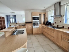 Quartier des Rimains, vaste maison 5 chambres + appartement 