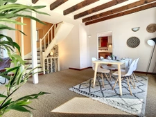  Maison pierres et ardoises, terrasse et jardin vue mer