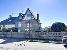 Centre St-Coulomb, maison + appartement 