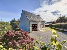 Maison 3 chambres, garage, très beau jardin arboré