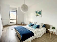 Contemporaine lumineuse, belles prestations 