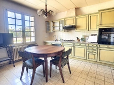 Grande maison centre-ville avec garage