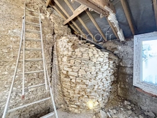 Maison pierres et ardoises à rénover