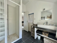 Ensemble de 2 maisons - 3 et 2 chambres 