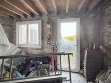 Maison pierres et ardoises à rénover