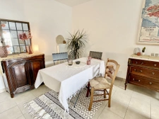 Centre Cancale - balcon vue mer et stationnement