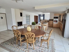 Quartier des Rimains, vaste maison 5 chambres + appartement 