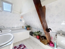 Centre St-Coulomb, maison + appartement 