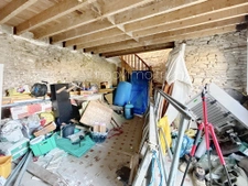 Maison pierres et ardoises à rénover