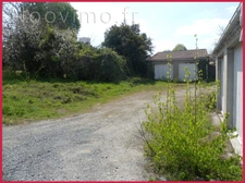 Terrain constructible 597m2 avec garages