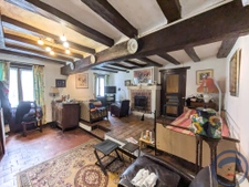 Belle longère avec pierres apparentes