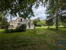 Belle longère avec pierres apparentes