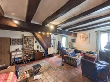 Belle longère avec pierres apparentes