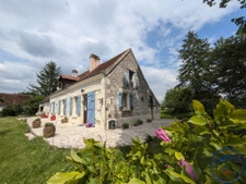 Belle longère avec pierres apparentes