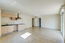 APPARTEMENT T3 CENTRE BASSE GOULAINE