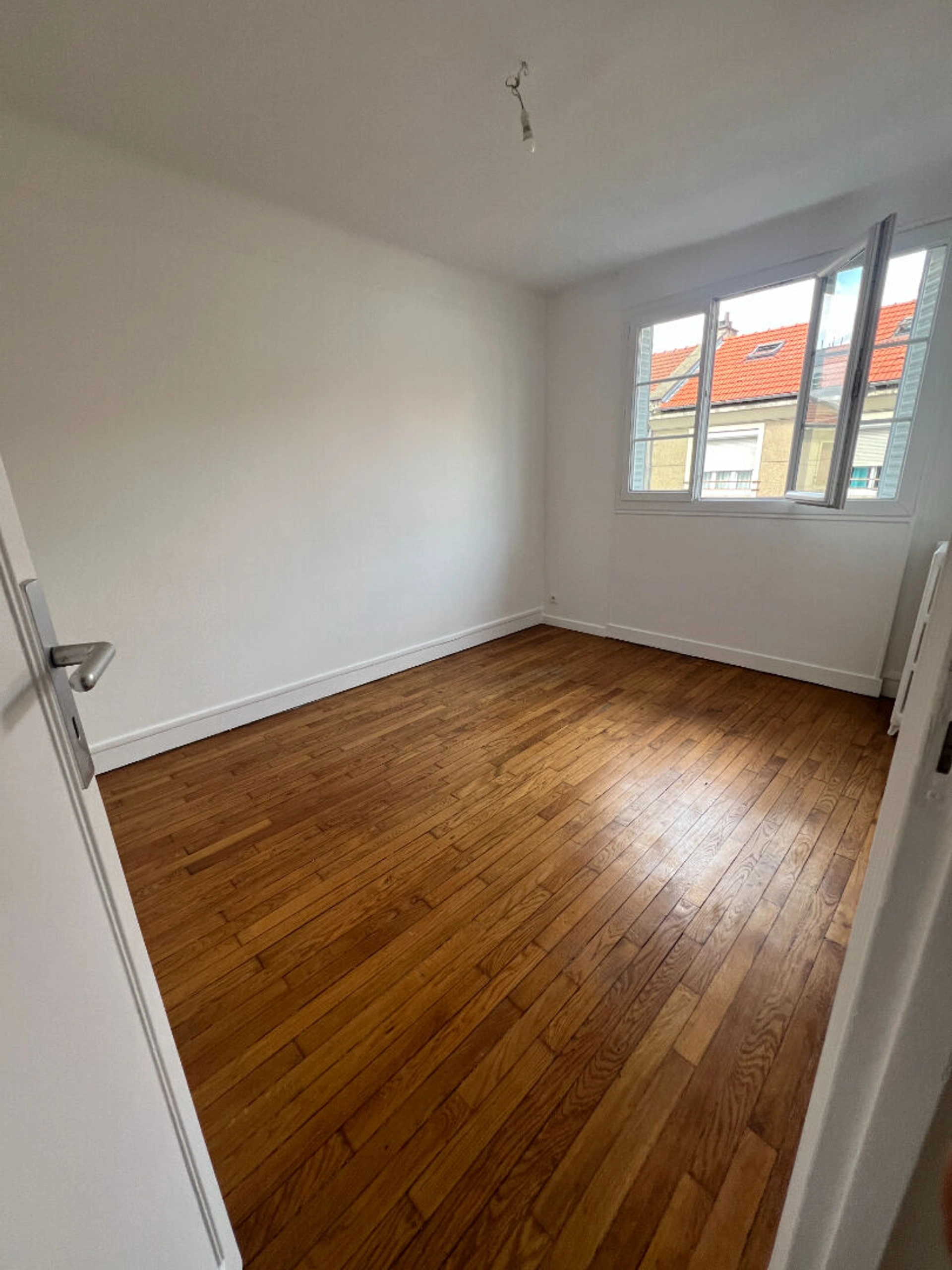 Clichy - Mairie Appartement 3 pièces baigné de lumière 12