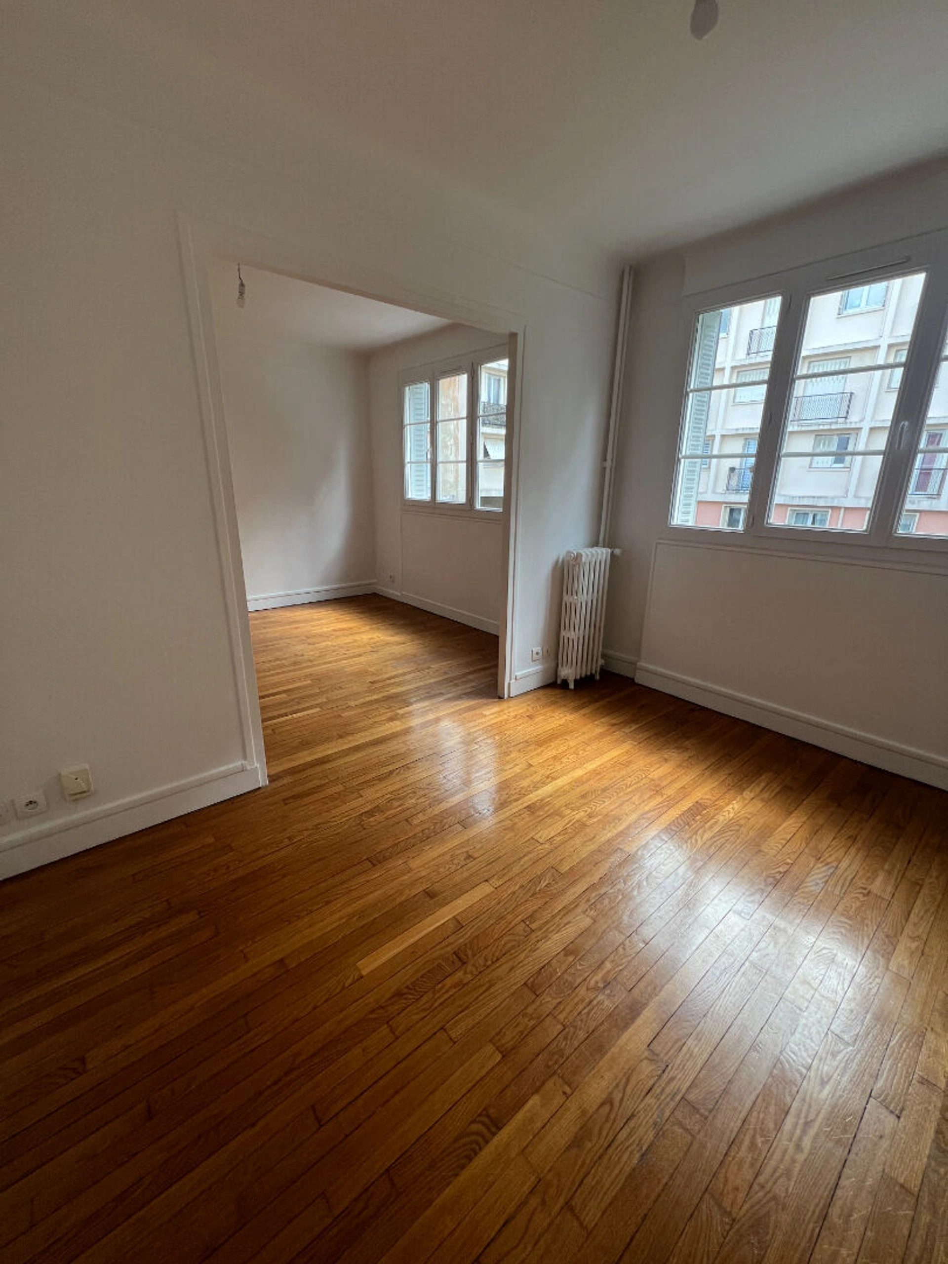 Clichy - Mairie Appartement 3 pièces baigné de lumière 1