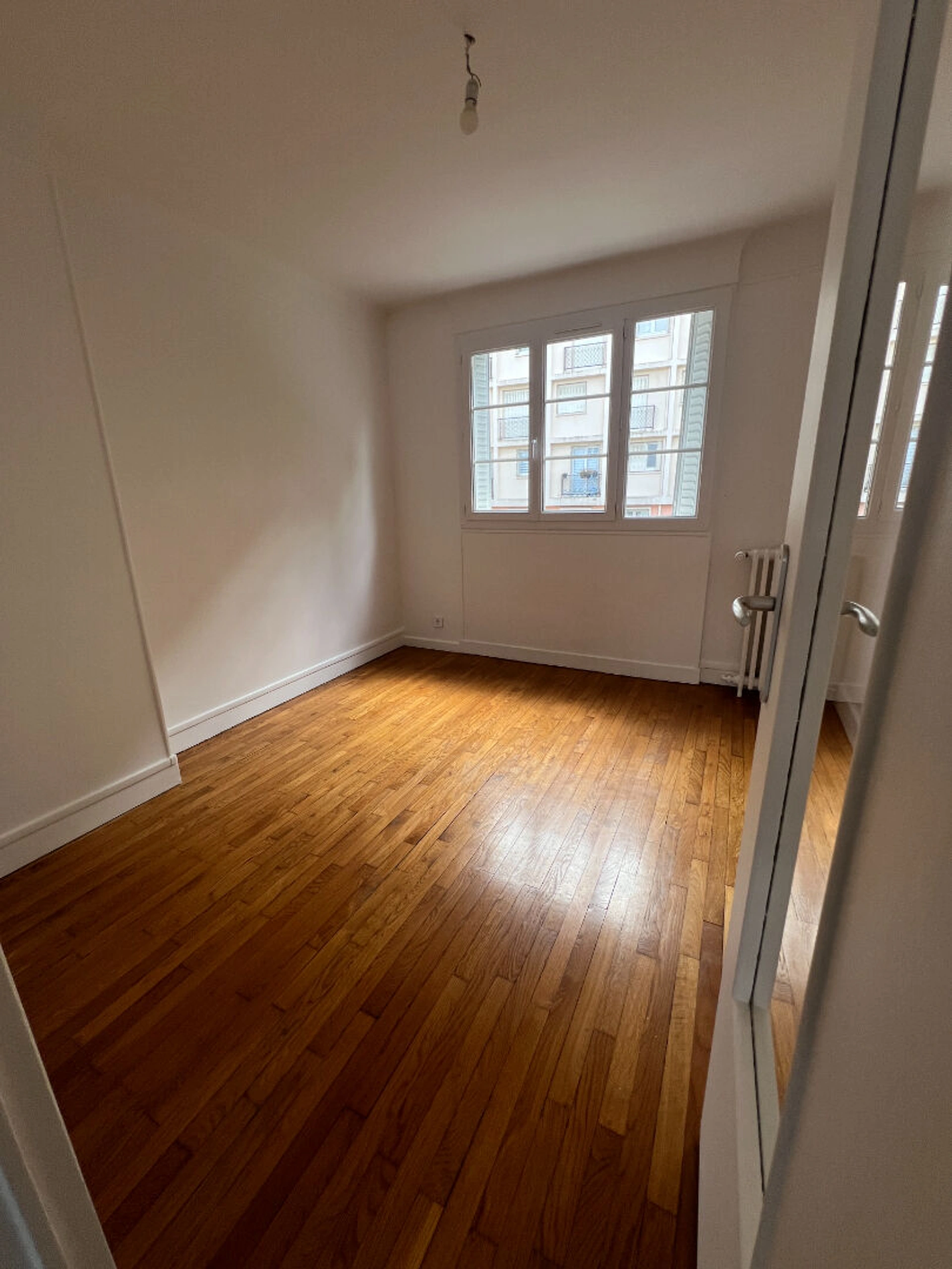 Clichy - Mairie Appartement 3 pièces baigné de lumière 2