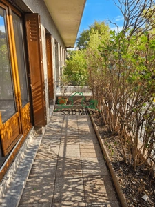 Appartement 51 m2 Carrez (80 m2 au sol) avec Terrasse & Fort