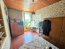 Maison de campagne avec beau terrain