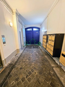 Studio avec mezzanine et cour privative proche métro Marx Do