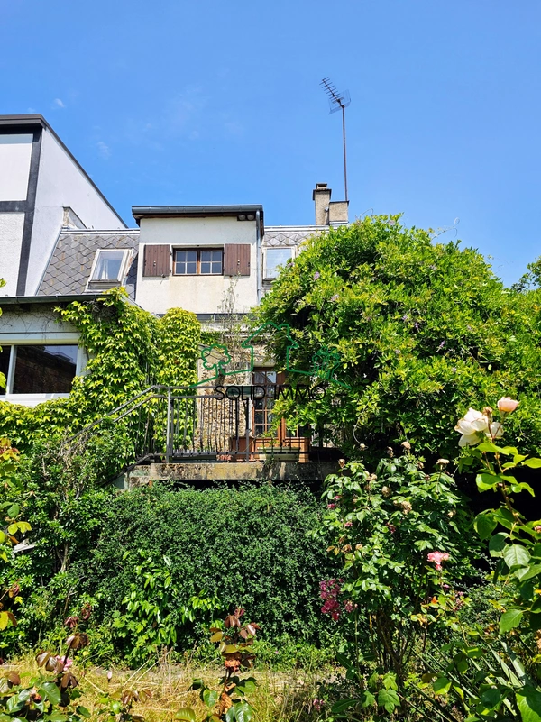 Maison de caractère avec jardin aux portes de Paris   Potent