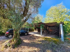 Maison de campagne avec beau terrain