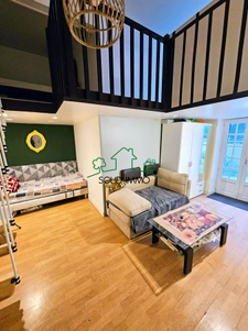 Studio avec mezzanine et cour privative proche métro Marx Do