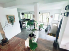 Maison entièrement rénovée avec jardin arboré à Romainville