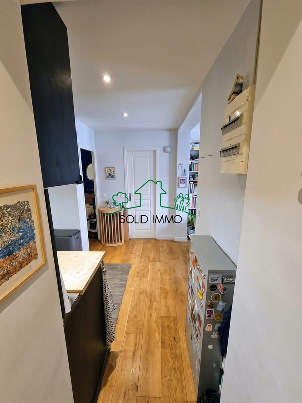 3 pièces de 62.6 m2 lumineux -- Secteur Goncourt Paris 10