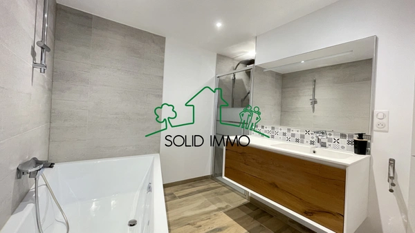 Iolsa 2000 : Appartement T4 Rénové avec Terrasse ensoleillée