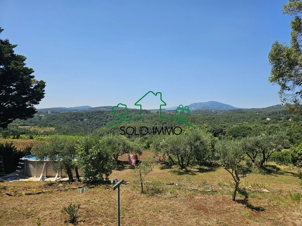 Belle villa avec vue panoramique sur les montagnes   Vinezac