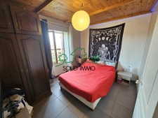 Maison entièrement rénovée avec trois appartements 