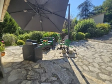 Charmante maison avec piscine dans un écrin de verdure 