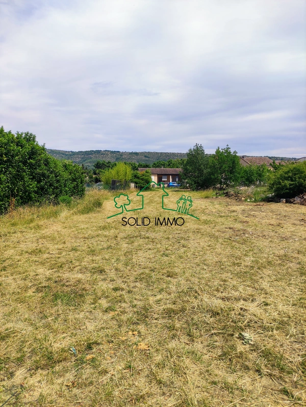 Terrain constructible à Saint-Sernin 07200