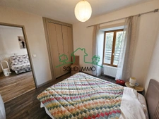 Maison entièrement rénovée avec trois appartements 