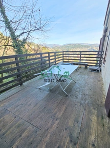 Maison entièrement rénovée avec trois appartements 