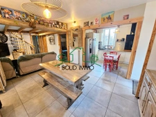 Maison entièrement rénovée avec trois appartements 