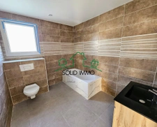 Maison neuve avec double garage