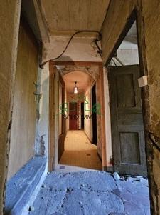 Bâtisse à rénover   