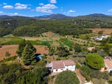 Belle villa avec vue panoramique sur les montagnes   Vinezac