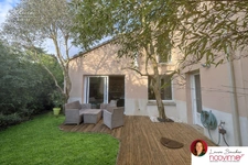 Maison familiale de 120 m2 avec 4 chambres, jardin et garage