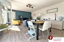 Procé, t4 dernier étage, terrasse de 30 m2 3 chambres et sta