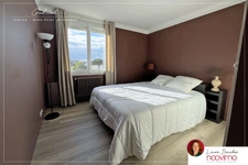 Rond-point de Rennes, T4 lumineux en dernier étage, grand bo