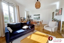 Place Viarme, appartement 5 pièces de 110 m2, 3 chambres, 1 